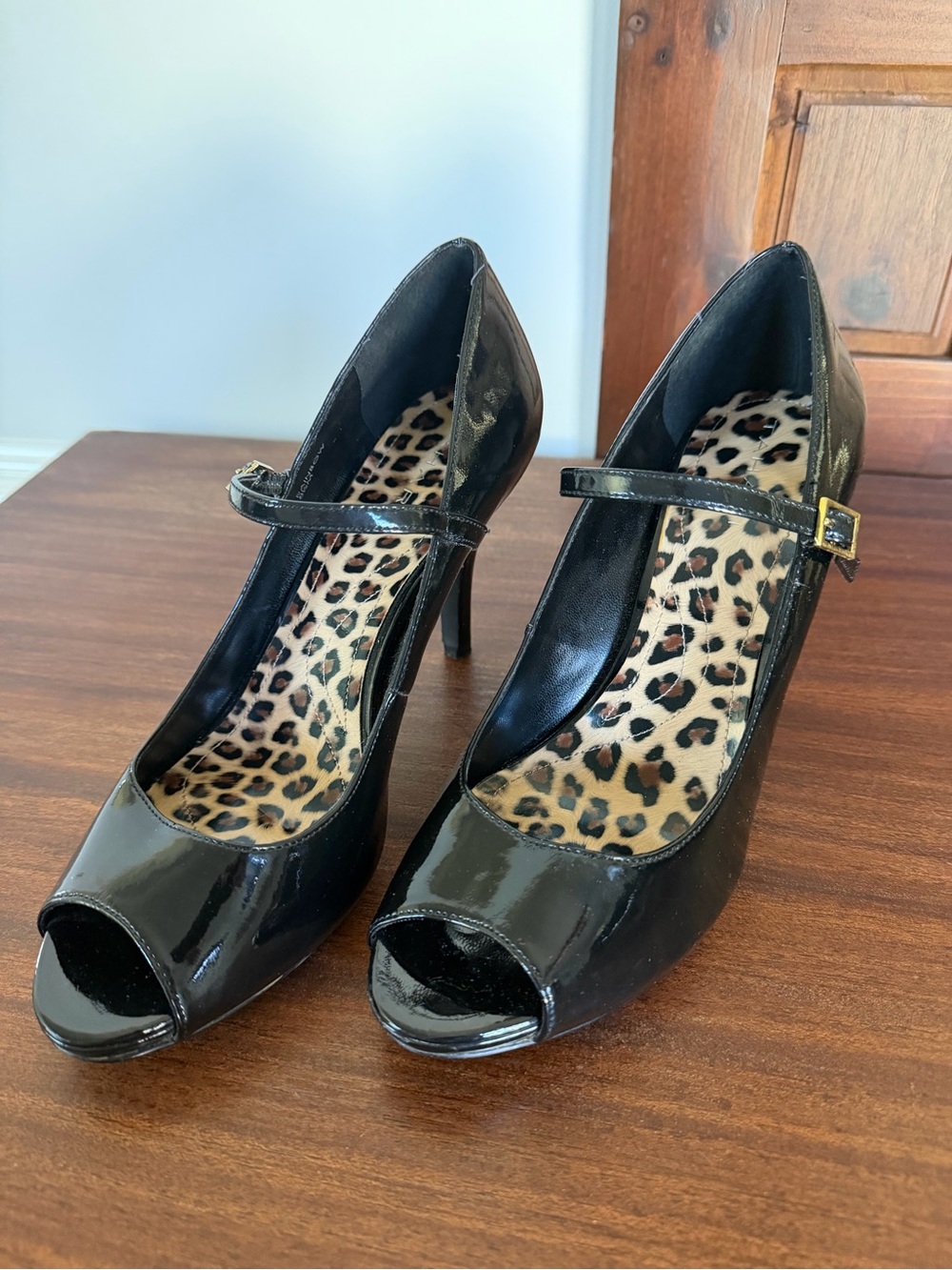 Tahari Black Patent Peep-Toe Mary Jane Heels with Leopard Insole